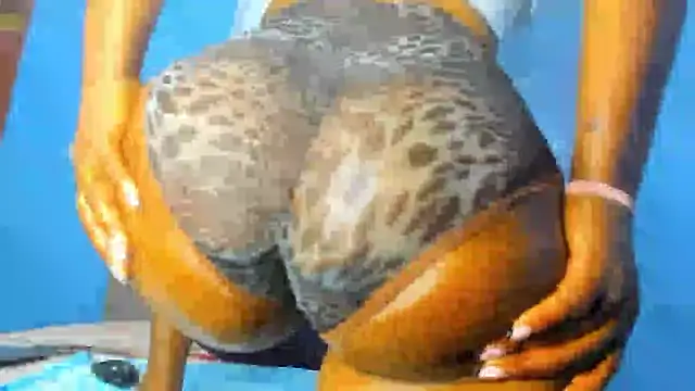 Snapshot of Natasha_Spencer chatting on September 16, 9:21 am Natasha Spencer online show from September 16, 9:21 am