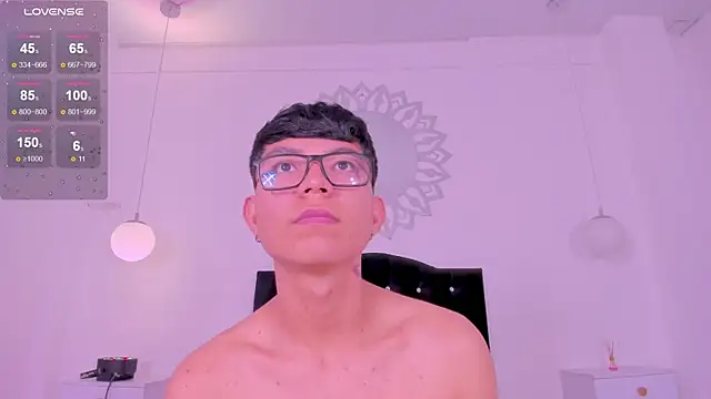 CodyTwink online show from October 31, 5:03 pm