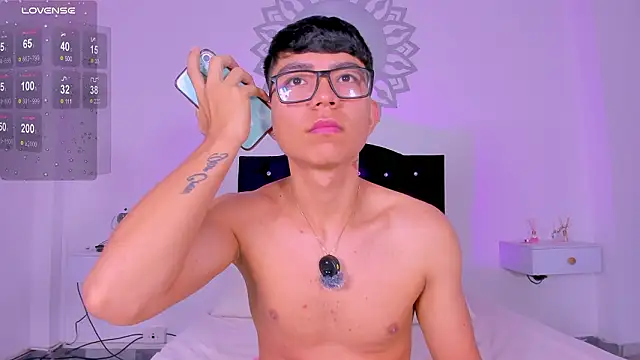 CodyTwink online show from March 27, 2:50 pm