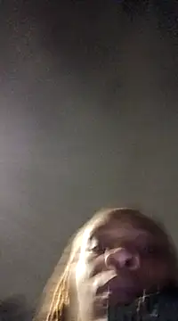 Snapshot of AllLeggs chatting on December 24, 1:27 am AllLeggs online show from December 24, 1:27 am