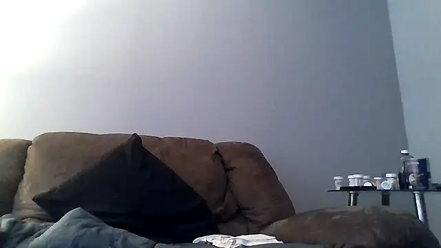 Snapshot of AllLeggs chatting on March 13, 2:55 pm AllLeggs online show from March 13, 2:55 pm