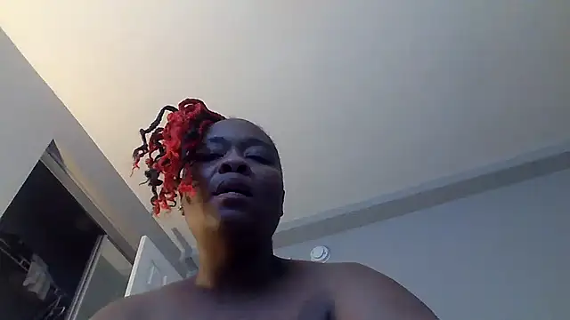 Snapshot of AllLeggs chatting on March 18, 5:42 pm AllLeggs online show from March 18, 5:42 pm