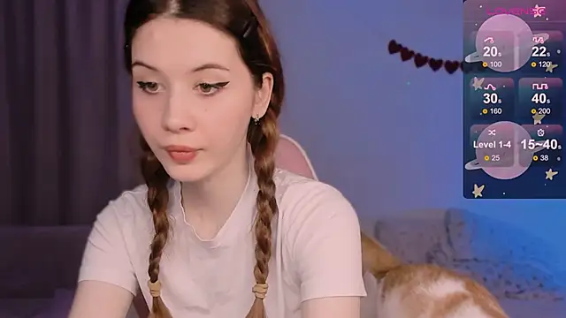 CoddleWeeper  online show from November 13, 1:37 am