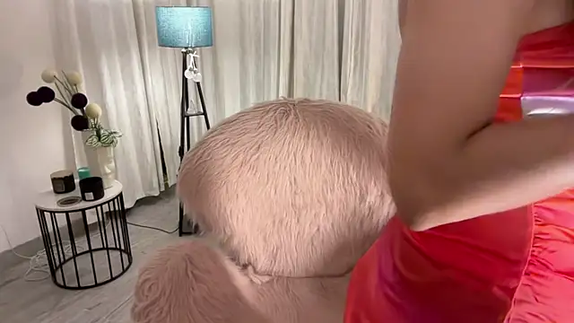 Snapshot of Unique-Beauty chatting on January 11, 2:15 pm Unique-Beauty online show from January 11, 2:15 pm