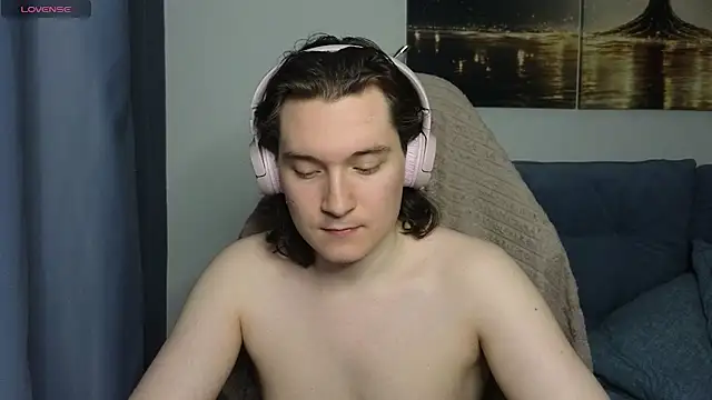 MoreRealAlex online show from July 10, 12:52 pm