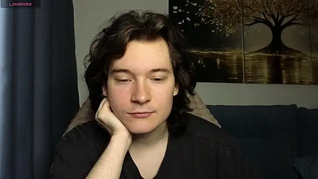 MoreRealAlex online show from July 14, 10:09 am