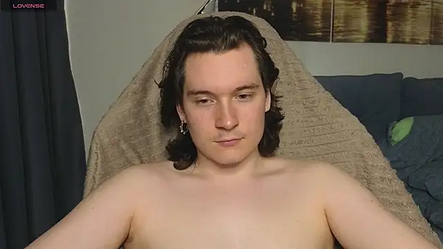 MoreRealAlex online show from July 19, 5:49 pm