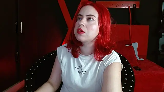 Snapshot of Naty_slavedoll chatting on February 16, 12:21 pm Naty slavedoll online show from February 16, 12:21 pm