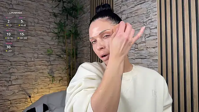 NattyFierros online show from December 23, 6:22 am