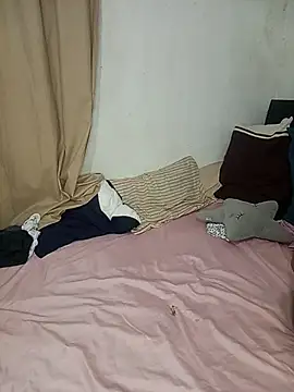 Snapshot of Boypolla11 chatting on January 26, 2:14 am Boypolla11 online show from January 26, 2:14 am