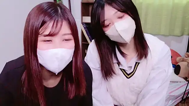 Snapshot of ManaMi-maru chatting on January 4, 6:41 am ManaMi-maru online show from January 4, 6:41 am