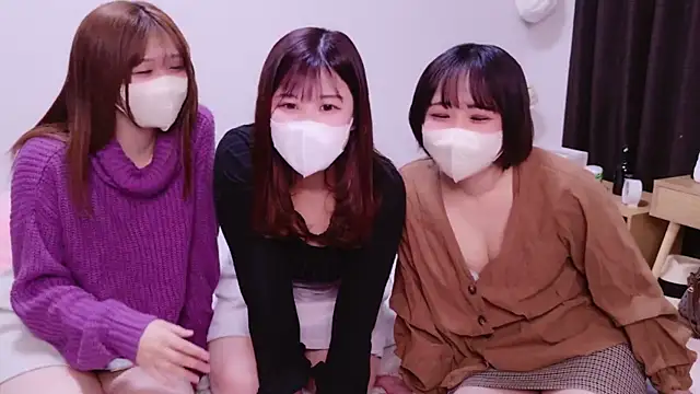 Snapshot of ManaMi-maru chatting on March 17, 11:21 am ManaMi-maru online show from March 17, 11:21 am