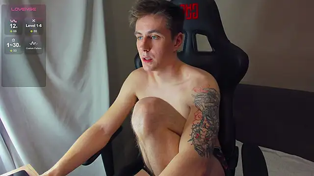 TaisonBrownX online show from December 5, 8:00 pm