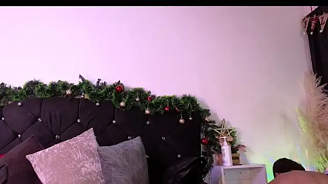 john cartter1 online show from December 18, 11:05 am