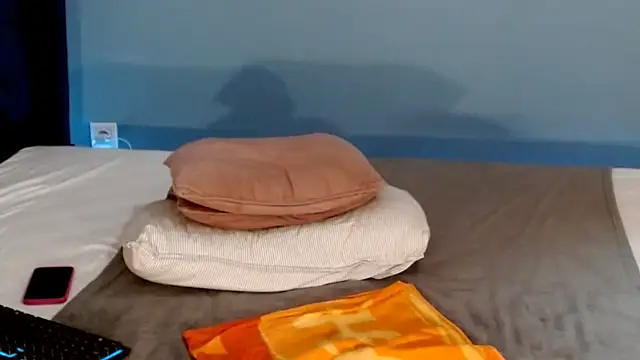 AnnaMaee online show from January 14, 2:40 am