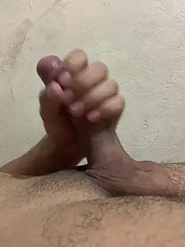 rodrig3105 online show from March 19, 10:42 pm