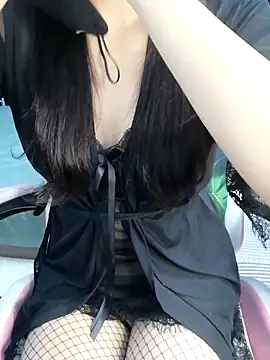  Linez  online show from October 11, 5:00 pm