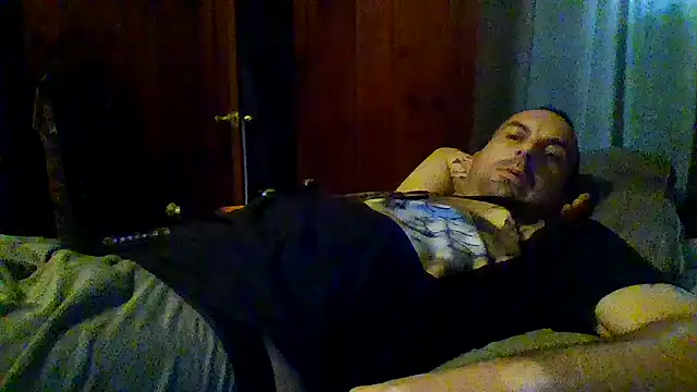 Snapshot of ryan100craige chatting on July 25, 4:37 pm ryan100craige online show from July 25, 4:37 pm