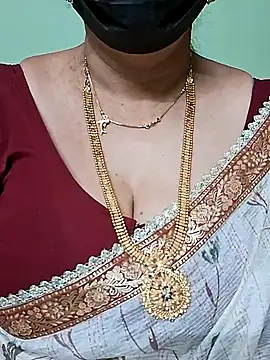 Snapshot of ananya956 chatting on February 26, 7:49 pm ananya956 online show from February 26, 7:49 pm