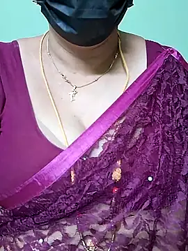 Snapshot of ananya956 chatting on March 1, 6:32 pm ananya956 online show from March 1, 6:32 pm