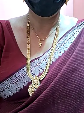 Snapshot of ananya956 chatting on March 4, 2:21 pm ananya956 online show from March 4, 2:21 pm
