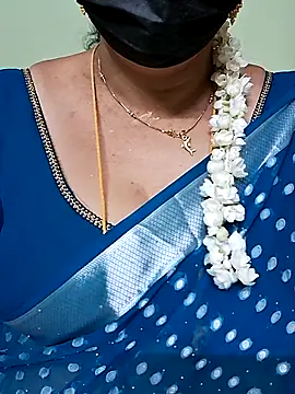 Snapshot of ananya956 chatting on March 6, 3:46 am ananya956 online show from March 6, 3:46 am