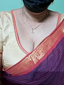 Snapshot of ananya956 chatting on March 9, 11:56 pm ananya956 online show from March 9, 11:56 pm
