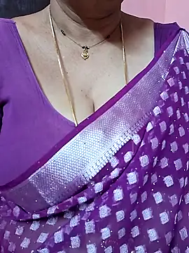 ananya956 online show from April 3, 1:53 pm