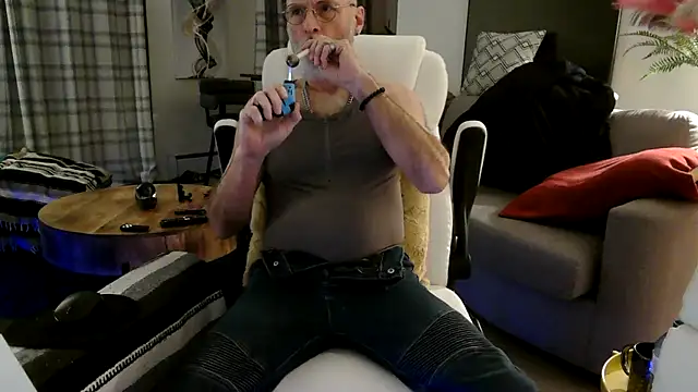 Towndude123 online show from March 23, 1:42 am