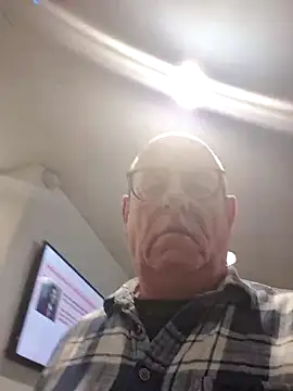 Snapshot of andrejoyfull64 chatting on September 30, 1:16 pm andrejoyfull64 online show from September 30, 1:16 pm