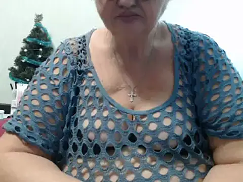 Snapshot of DeniseeRose chatting on December 29, 2:21 pm DeniseeRose online show from December 29, 2:21 pm