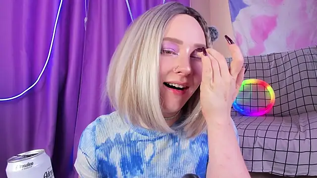 Snapshot of Lexy_Lovy chatting on September 18, 6:26 am Lexy Lovy online show from September 18, 6:26 am