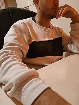 Snapshot of sanmediterraneoXXL chatting on January 8, 7:38 pm sanmediterraneoXXL online show from January 8, 7:38 pm