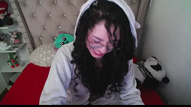 Snapshot of CherieCurl chatting on November 27, 2:41 pm CherieCurl online show from November 27, 2:41 pm