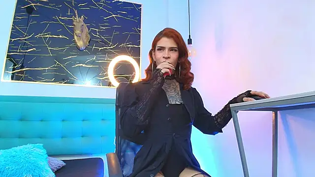 Snapshot of Bella_salvatore chatting on November 11, 8:09 pm Bella salvatore online show from November 11, 8:09 pm