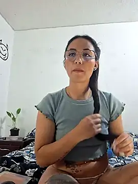 anny roberts online show from December 29, 1:02 am