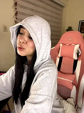 Starliee   online show from November 15, 1:36 am