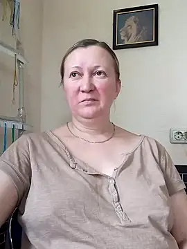 blondyaguar online show from November 29, 8:39 am