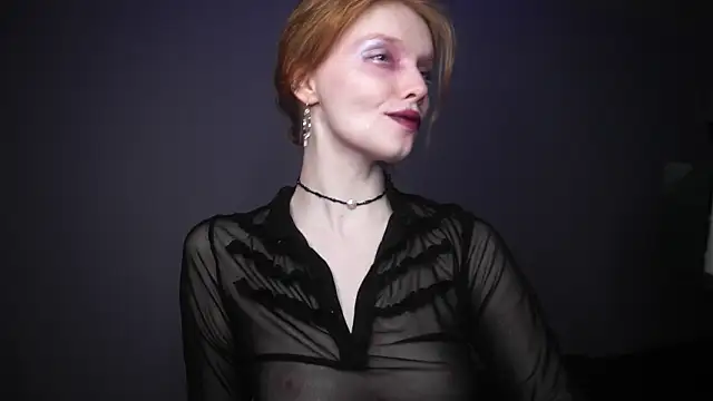 ginger hugs online show from February 3, 10:11 pm