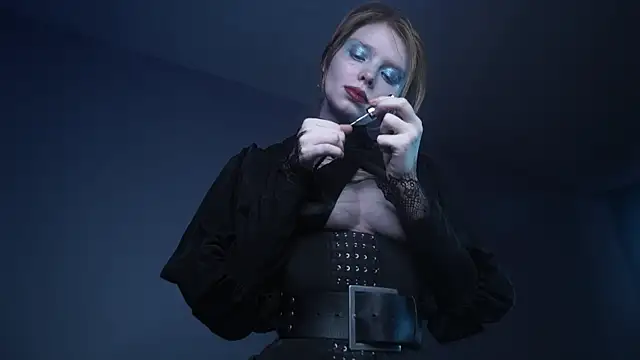 ginger hugs online show from March 3, 10:10 pm