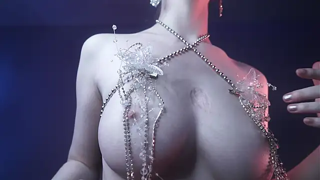 ginger hugs online show from March 7, 4:13 am