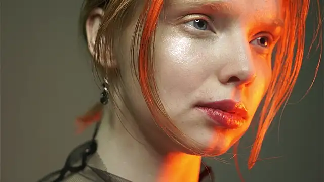 ginger hugs online show from March 18, 4:15 am