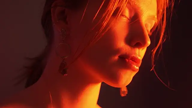 ginger hugs online show from March 20, 4:18 am