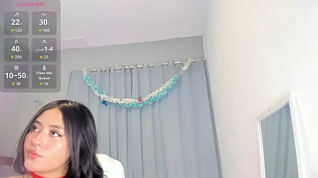 Snapshot of Chloe_fischer_ chatting on April 22, 2:40 pm Chloe fischer online show from April 22, 2:40 pm
