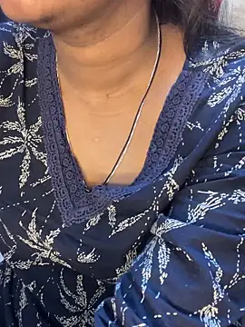 Spicy sari girl online show from November 3, 2:57 am