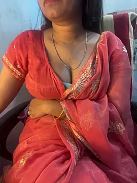 Snapshot of Spicy_sari_girl chatting on May 15, 1:56 am Spicy sari girl online show from May 15, 1:56 am