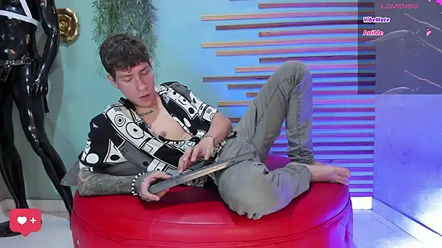 french sexx online show from November 6, 7:37 pm