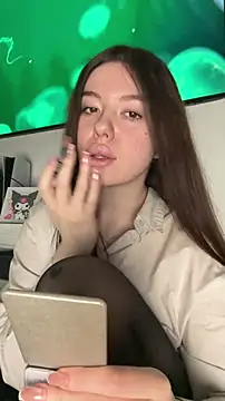 Snapshot of Kimi_Ass chatting on April 21, 11:27 am Kimi Ass online show from April 21, 11:27 am
