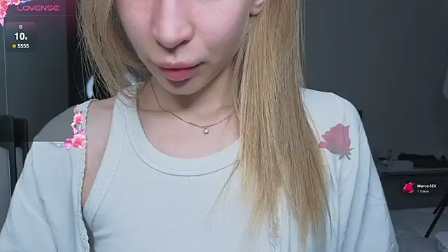 Elis Fox online show from January 8, 9:11 am