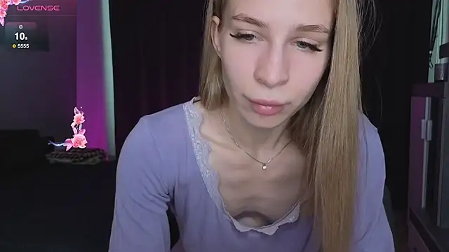 Elis Fox online show from February 27, 11:10 am